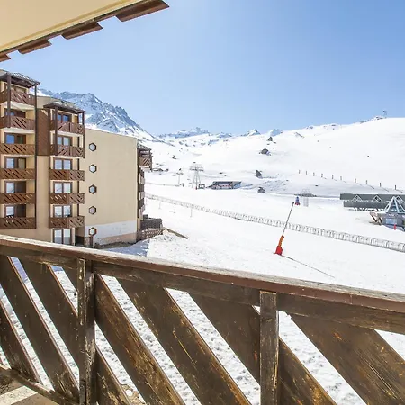 Les Temples Du Soleil Skis Aux Pieds - *